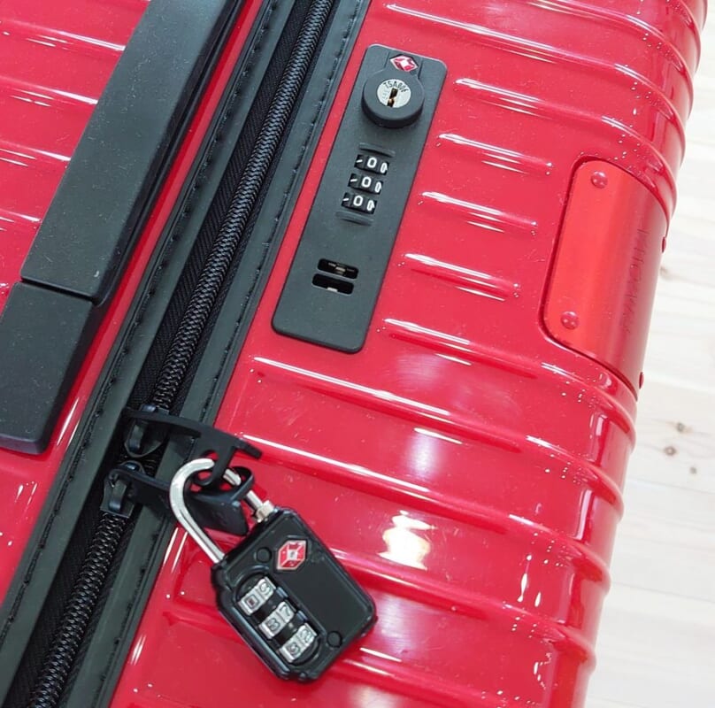スーツケースの鍵 Tsa含む が開かない時の解決策 スーツケースを専門的に扱うアールワイブログ アールワイレンタル公式ブログ